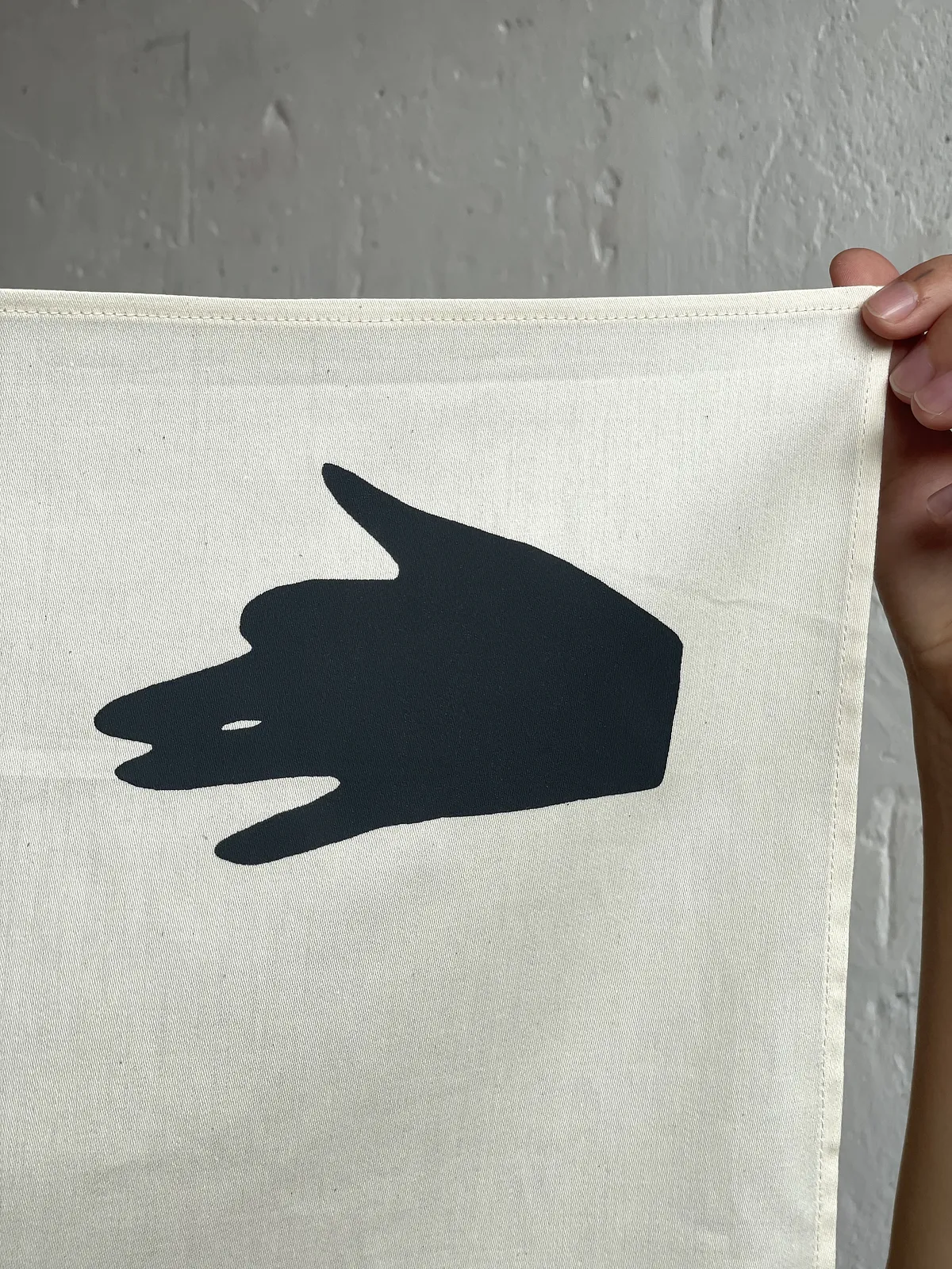 Image of “Pes” by ANNA VERIKI, size: 55x55 cm , made of Cotton, silkscreen, Graphics medium, from Kyiv , part of the Horses series, priced at €32 Photo 4 of 6.